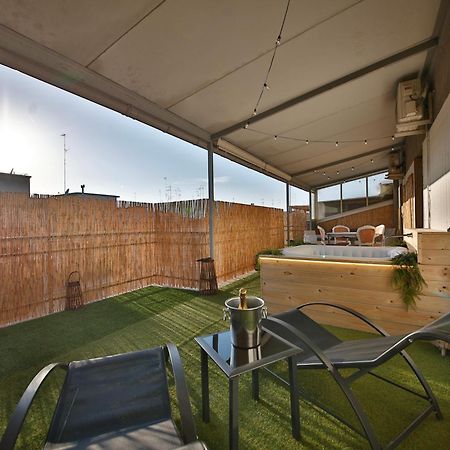 Atticoderossi A 500Mt Da Stazione&Centrostorico Apartment Bari Exterior foto